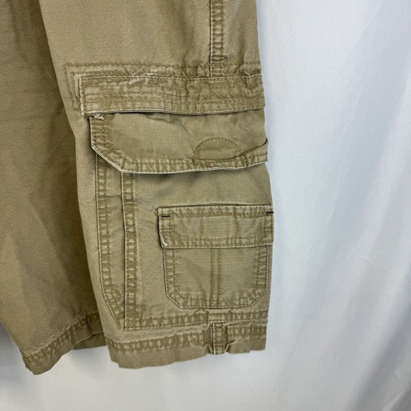 Trilogy Men's Khaki Cargo Shorts SZ 38 - Picture 2 of 9